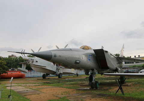 MiG 25BM  " 47 "  - 2