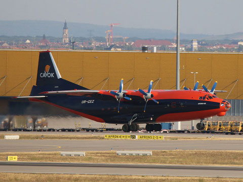 AN 12B  " UR-CEZ "  CAVOK Airlines -1