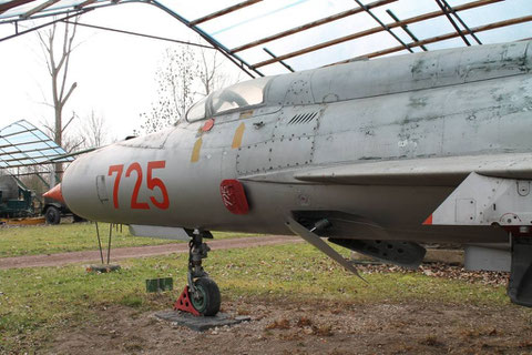 MiG21 725-2