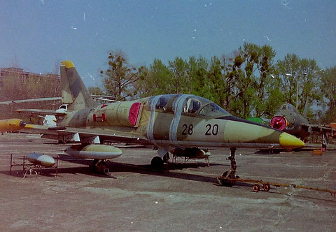 L 39ZO " 146 " /  BW 28 20  NVA -1