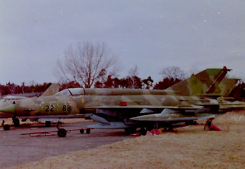 MiG 21M " 602 " ( 22 88 )  NVA -1