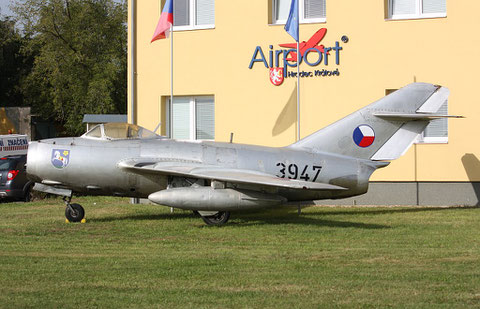 MiG 15 / S 103bisSB "3947" -6