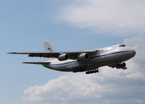 AN124 RA-82037-1