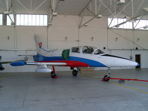 L 39CM  " 5252 "  Slovak Air Force -1