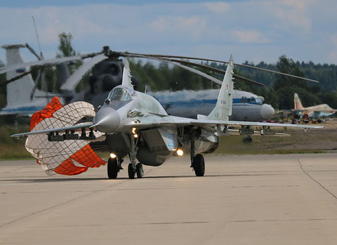 MiG 29SMT(R)  " 20 "  RF-90844  Russian Air Force -4