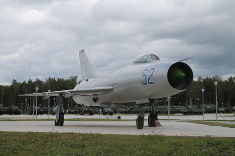 SU 9  " 52 "  Russian Air Force -4