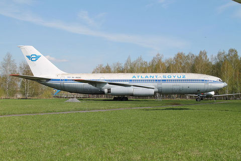 IL 86  " RA-86062 "  Atlant Soyuz -1