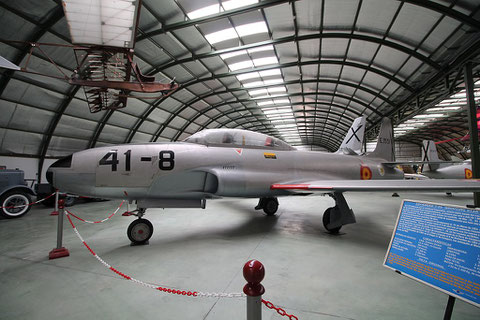 T 33 Shooting Star  " E. 15 51 "  Spanish Air Force -2