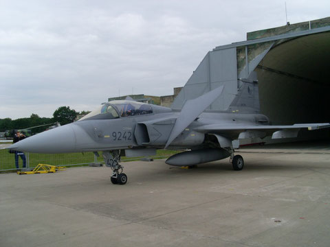 JAS 39C " 9242 " Czech Air Force -2