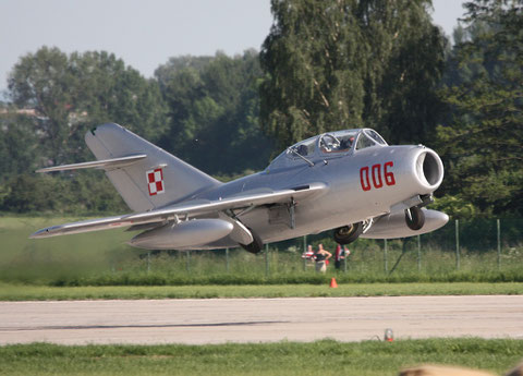 MiG15 UTI SBLim-2 " 006 " ( SP-YNZ) Polish Air Force -5