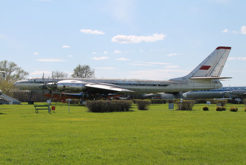 TU 116  " CCCP-76462 "  -1