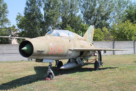 MiG 21UM  " 3041 "  Hungarian Air Force -1