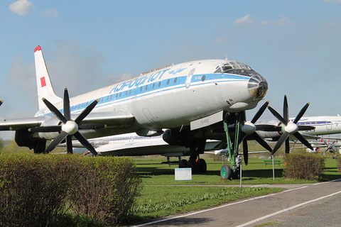 TU 114 " CCCP-76490 " Aeroflot -6