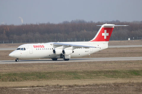 BAe Avro RJ100 " HB-IXT " Swiss -2