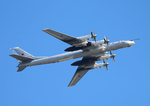 TU 95MS " RF-94128 " Saratow  Russian Air Force -2