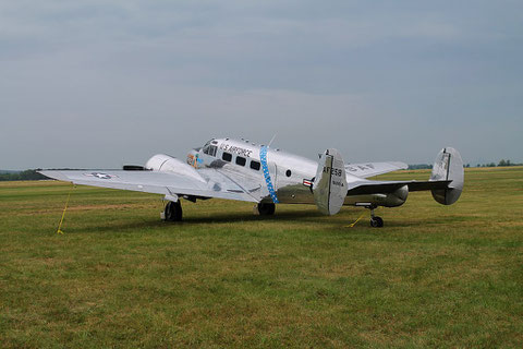 Beechcraft C-45H Expeditor " G-BSZC " -3