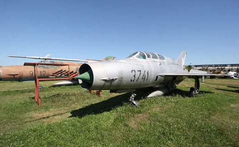 MiG21UM 3741-2