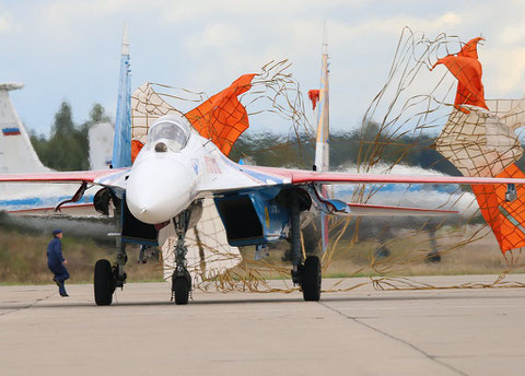 SU 27P  " 02 "  Russian Knights / Russian Air Force -6