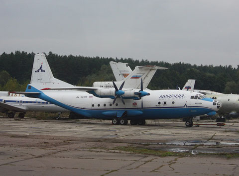 AN 12BK  " RA-12195 "  Moskovia -2