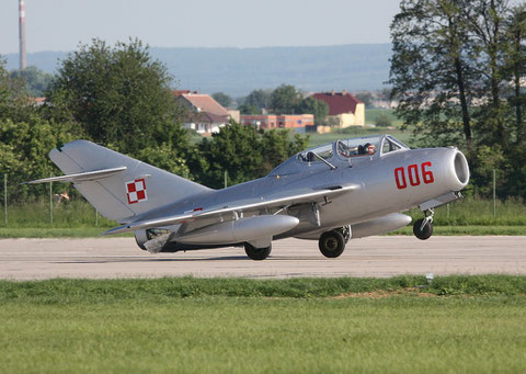 MiG15 UTI SBLim-2 " 006 " ( SP-YNZ) Polish Air Force -7