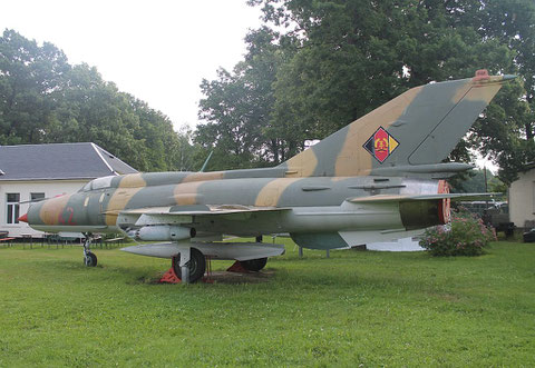 MiG 21PFM ( SPS ) " 742 " NVA -2