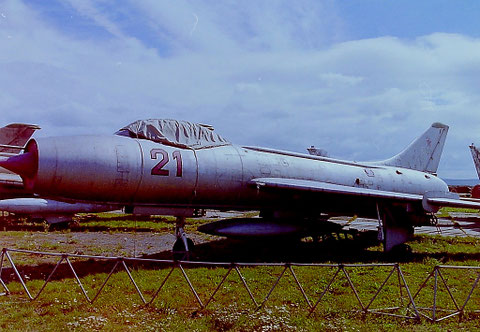 SU 7BM " 5521 " Czech Air Force - 1