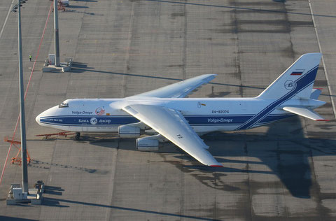 An-124-100 " RA-82074 "-1