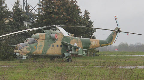 Mi 24D " 0142 " Czech Air Force - 3