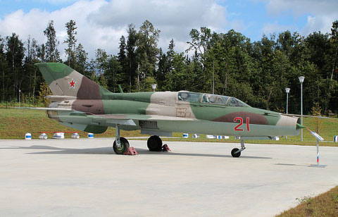 MiG 21UM  " 21 "  Russian Air Force -3