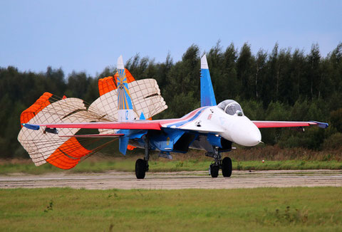 SU 27P  " 12 "  Russian Knights / Russian Air Force -3