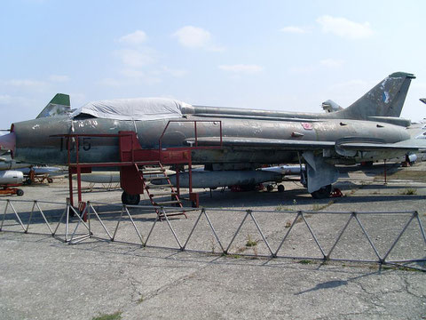 SU 7UM " 1015 " Czech Air Force -2