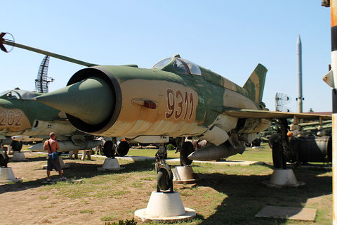 MiG 21MF  " 9311 "  Hungarian Air Force -3