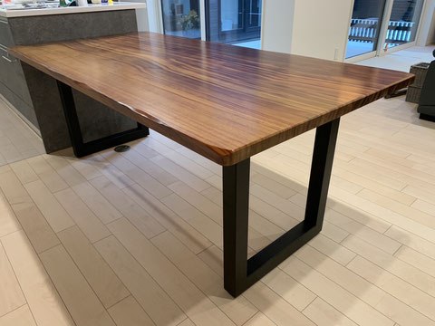 中島建具センター　N様邸ダイニングテーブル　アイアン脚　オーダー家具