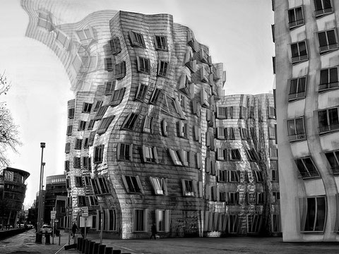 Gehry Reissbrett Version