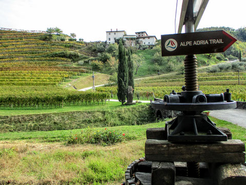  Šmartno, Goriska Brda, wandern, Wanderwege