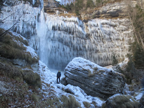 Peričnik Wasserfall (Slap Peričnik) im Winter