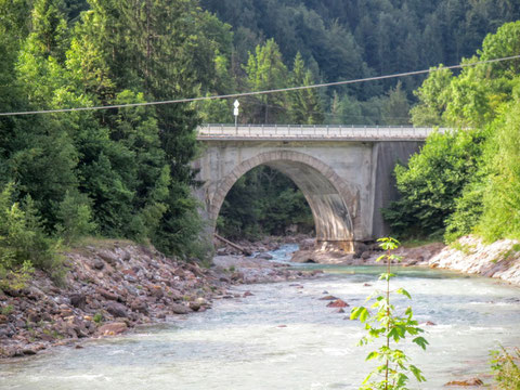 Brücke über die Schlitza in Untertarvis