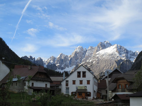 Wolfsbach (Valbruna) mit dem Nabois und den Wischberg im Hintergrund