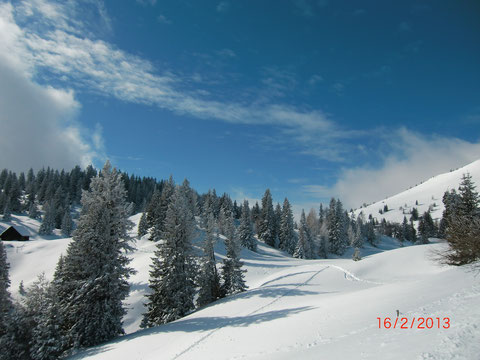 Dobratsch, Villacher Alpe, Winterwanderung, Schneeschuh, Skitour, Wanderweg, Alpenstraße, Winter, Gipfelhaus