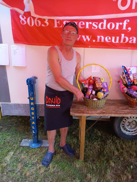 3.Platz-Schätzspiel Ossi unser Grillmeister.
