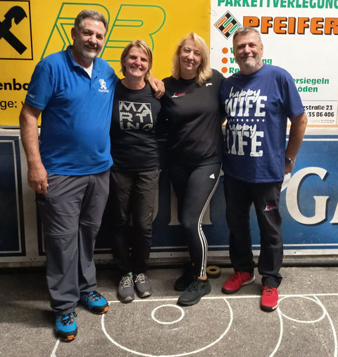 3.Platz:Nösti,Christine,Regina und Otti.
