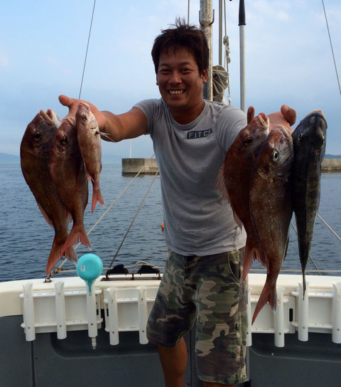ご乗船ありがとうございました。(*^_^*)　今日もアタリ激渋の中　5Fishお見事ですさすがベテラン釣り師！！！ナイスゲッツ。　又のご乗船お待ちしてます。(^O^)／