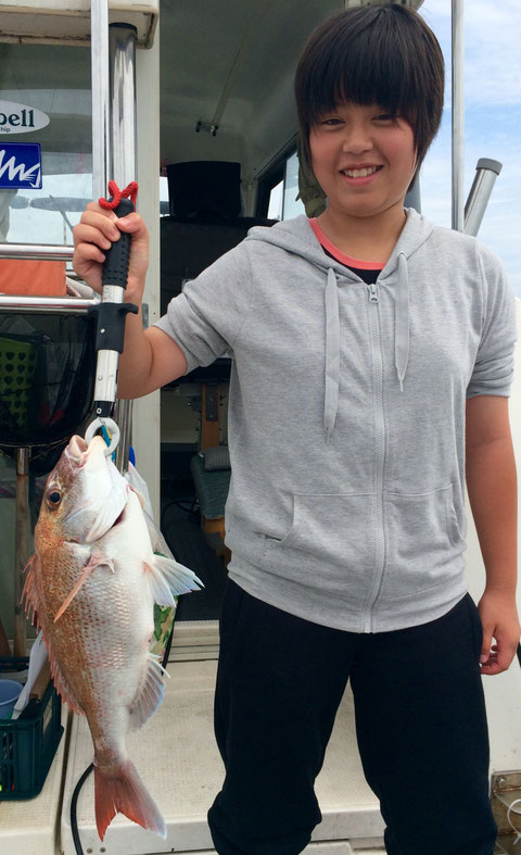 お姉さま　起きてすぐナイスfish！！もってますね！！(^_-)-☆