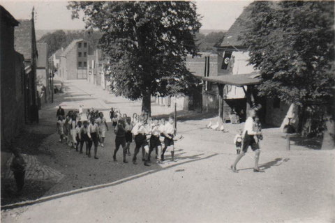 Spielmannszug durchs Dorf hier Schmiedegasse