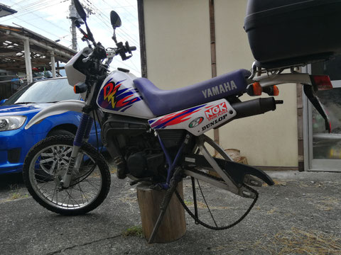 96年式のYAMAHA DT50というバイクに乗っています。整備・修理・カスタムもある程度は自分でやっちゃいます。(失敗も多い)
