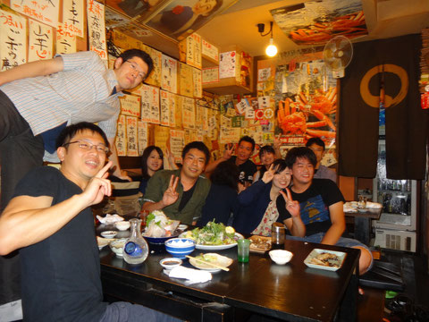 山盛りのお刺身とおいしい日本酒