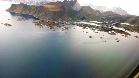 Anflug auf die Lofoten...Leknes Flughafen