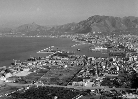 Panoramic picture of Palermo, 1952