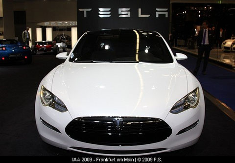 Tesla Model S Elektro Limousine