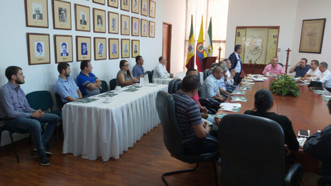 Reunion en Despacho de Gobernador con Empresas Afiliadas a ASOTRAQUINDIO